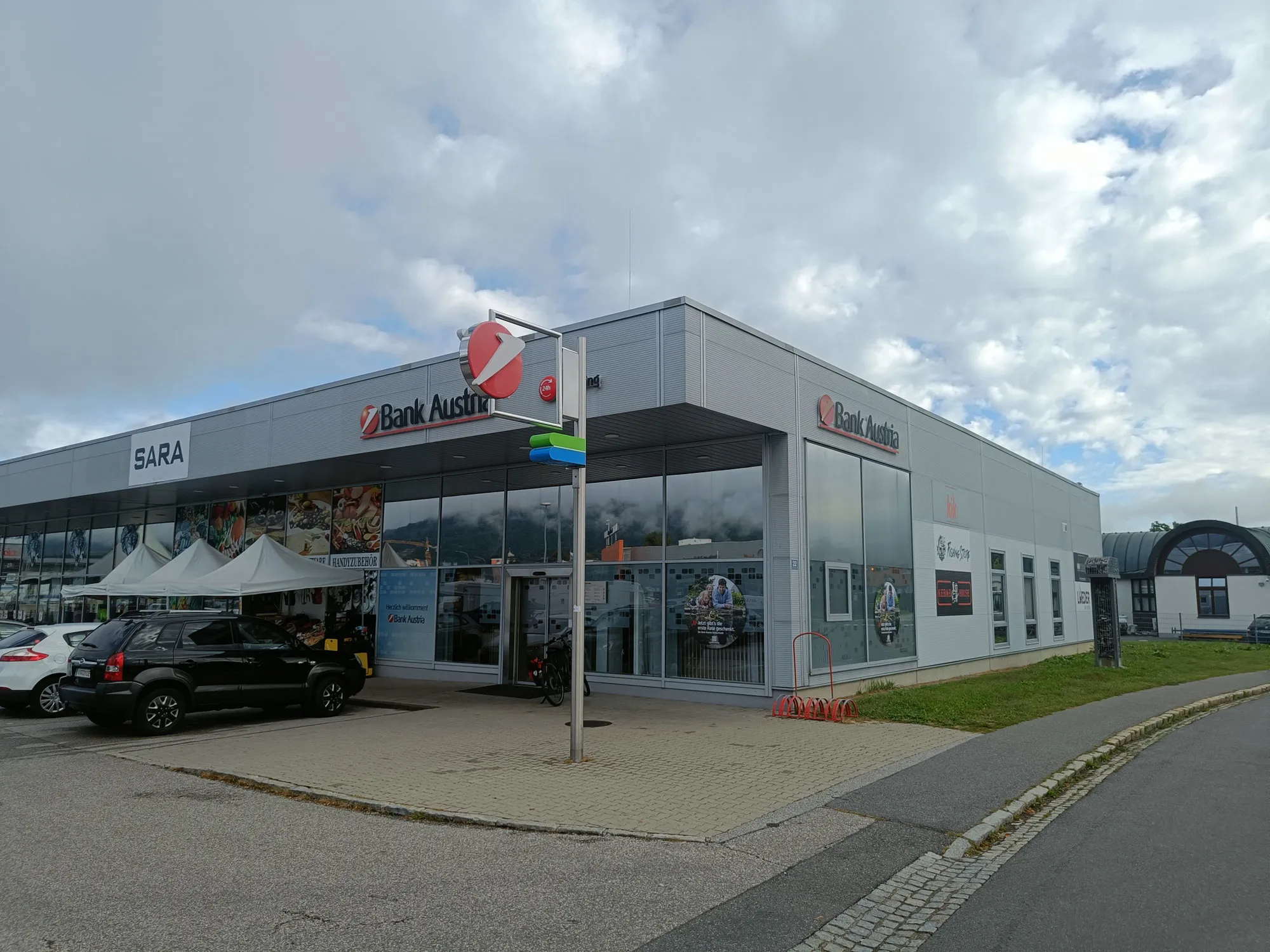 Unicredit Bank Austria — HKLS-Planung Energieumstellung, Raus aus Öl & Gas, Bild 5